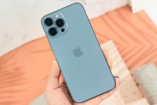 Hàng loạt mẫu iPhone giảm giá mạnh tại Việt Nam